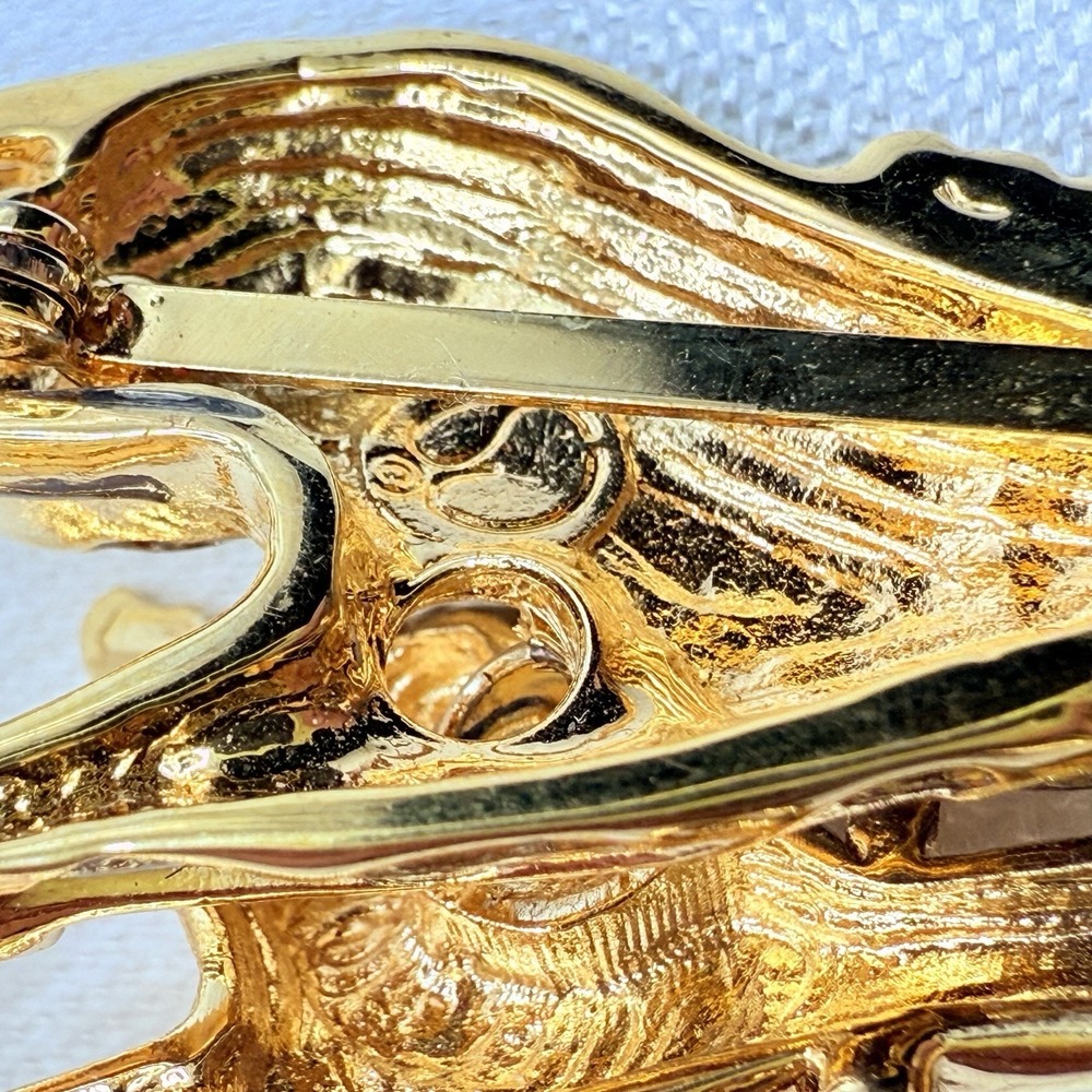 St. John Gold Tone Metal Enamel & Jeweled Mother & Baby Giraffe Pin / Brooch - Picture 8 of 10